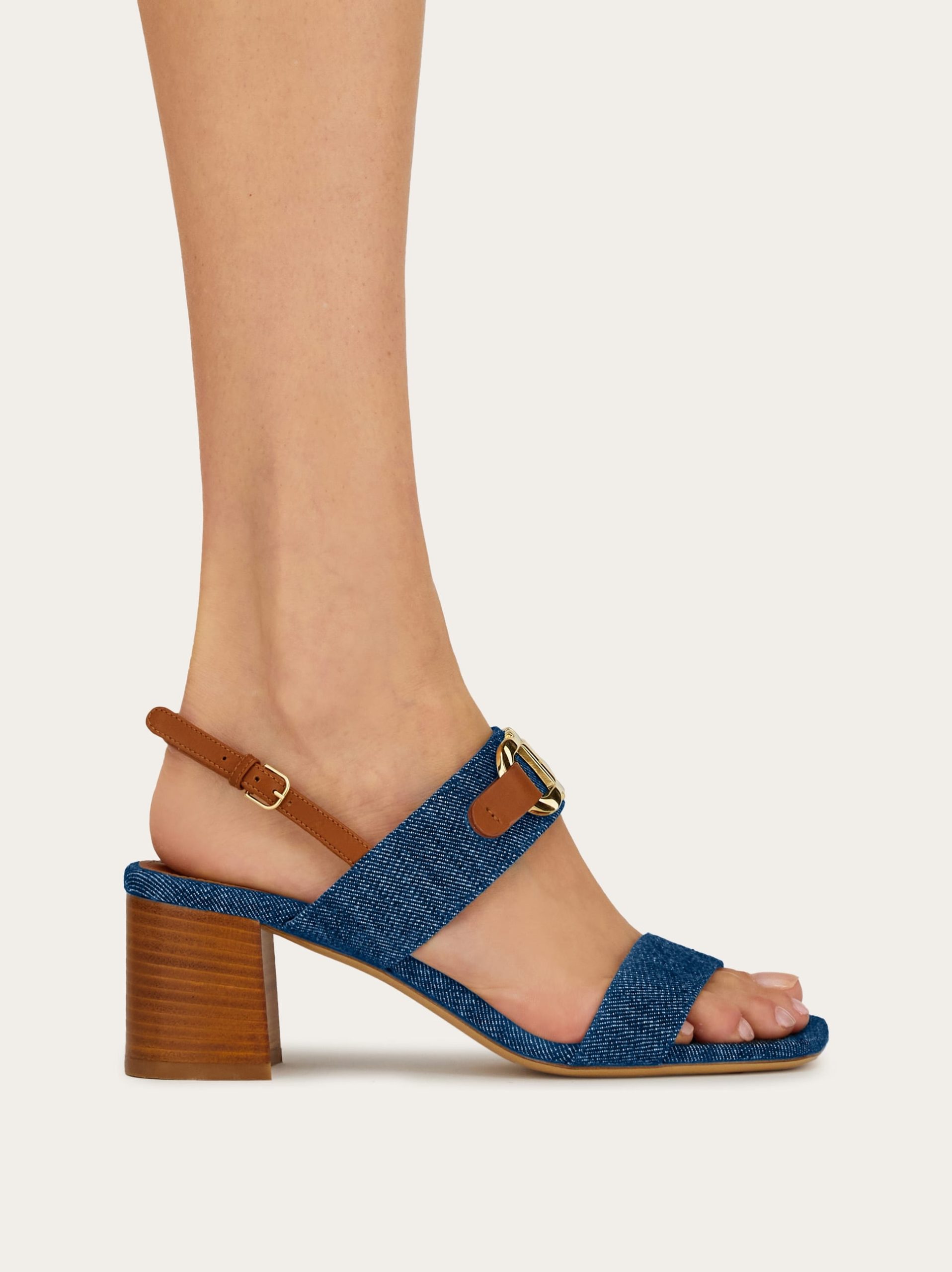 Ferragamo Sandal with Gancini ornament - Image 3